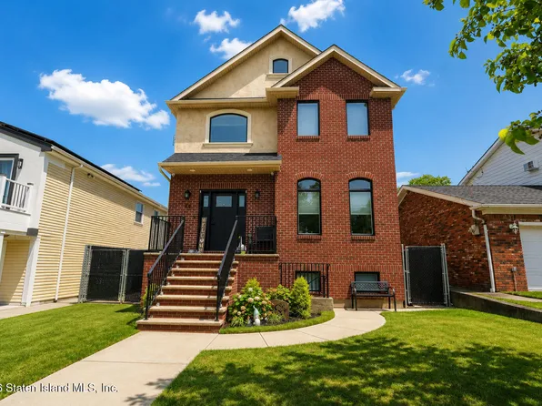 24 Massachusettes St, Staten Island, NY 10312