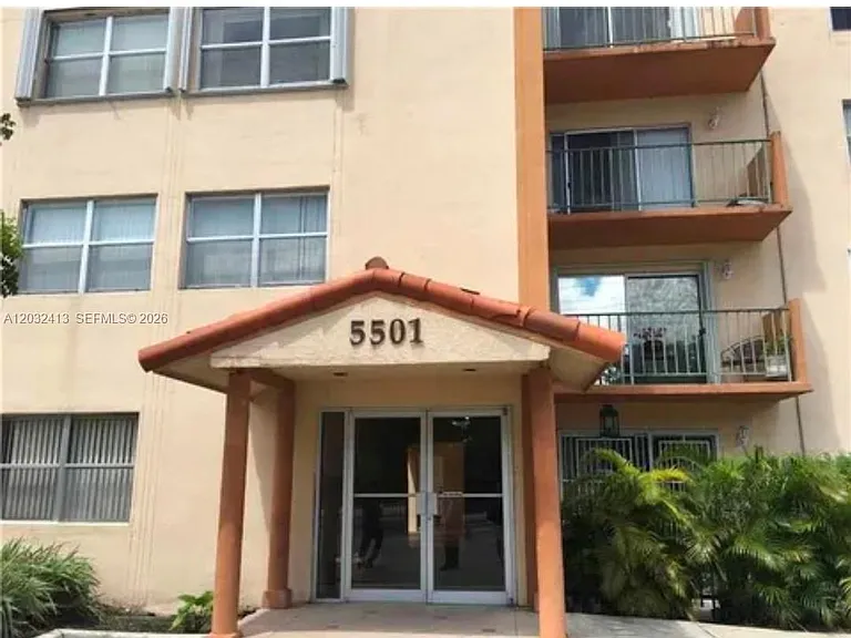 5501 NW 7th St #E408 — Photo 3