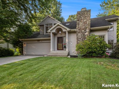 5268 E Woodmeade Ct SE, Ada, MI, 49301