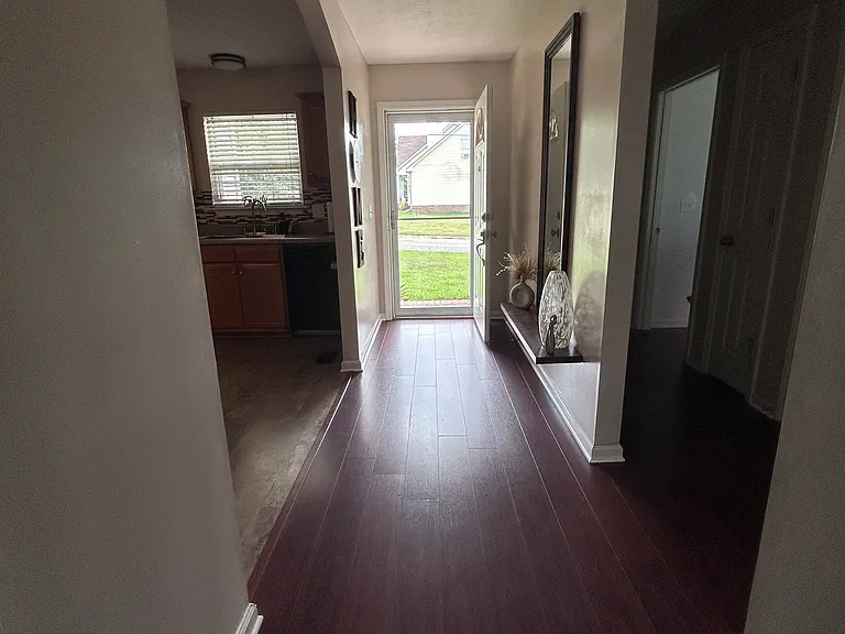 1030 Woodland Dr — Photo 8
