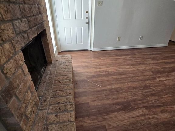 4th image of 5166 Middlecoff Rd APT B