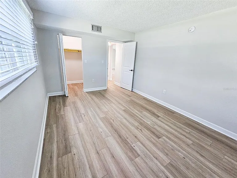 5900 Shore Blvd S #101 — Photo 20
