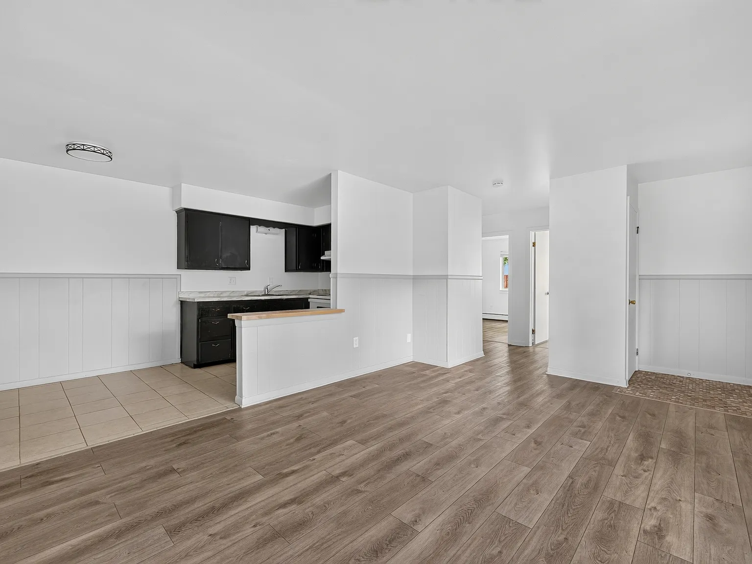 2 bed, 750 sqft, $1,275 — Photo 3