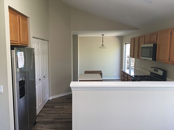 3rd image of 90 E Rosewood Ln