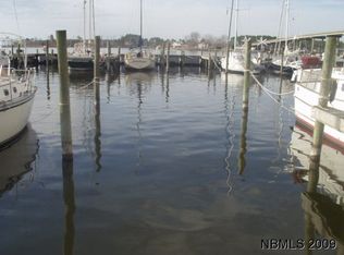 15-B15 S Water St, Oriental, NC 28571