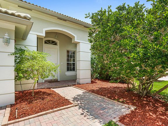 3rd image of 16737 NW 10th St