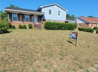 7830 Adrian Dr, Fayetteville, NC 28314