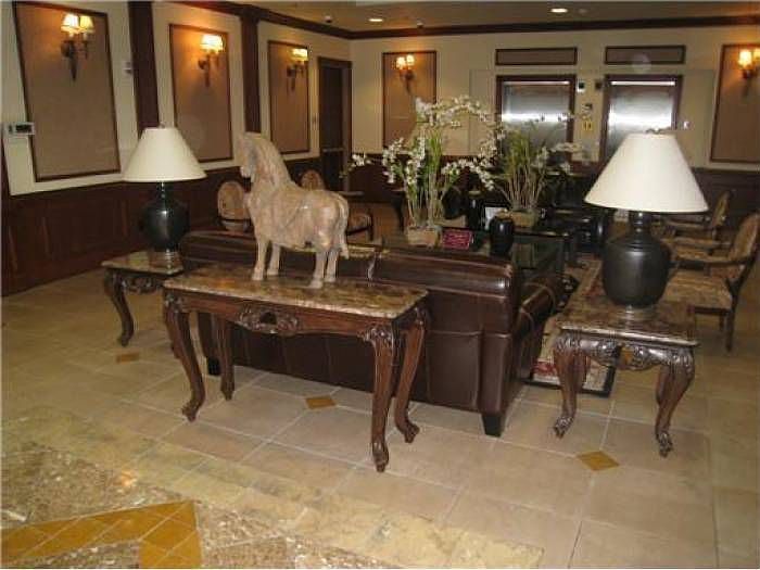 LOBBY RECEPTION