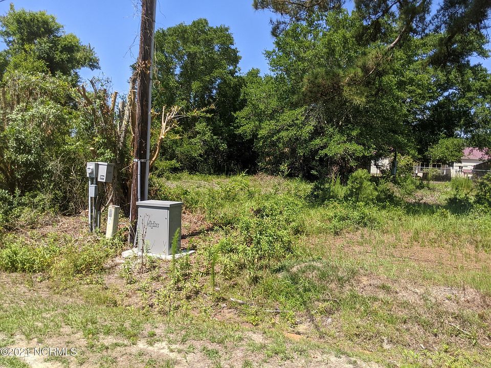 1st image of 2833 Andrews Drive SW