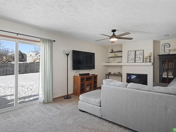 3rd image of 3004 N 152nd St