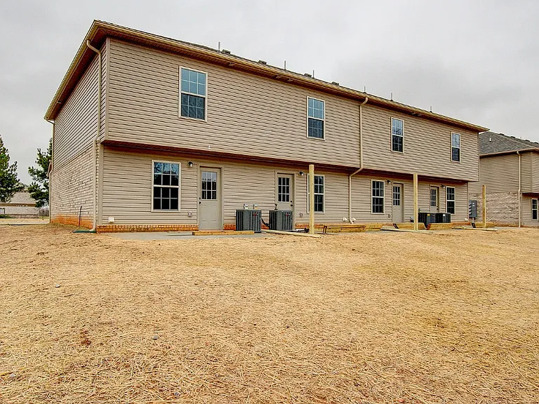 246 Fairview Ln #C — Photo 10