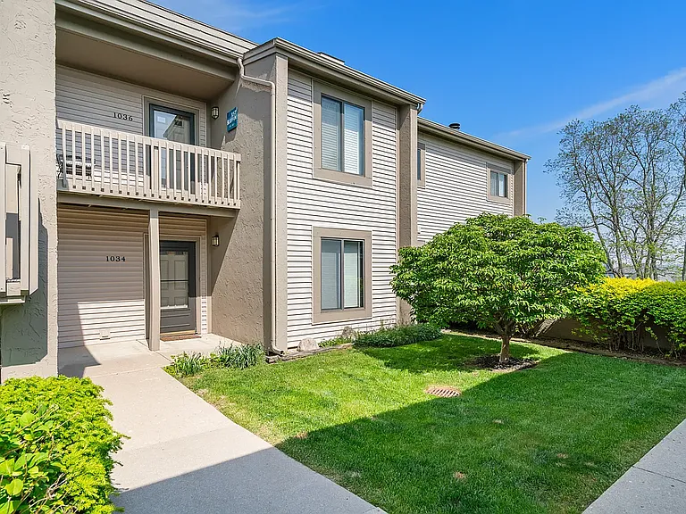 1034 Marina Bluff Dr — Photo 13