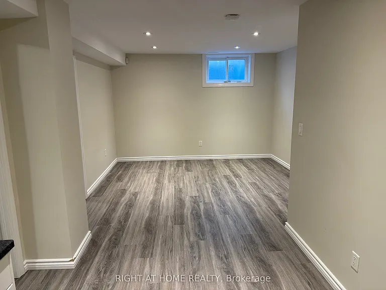 88 Gregory Rd — Photo 8