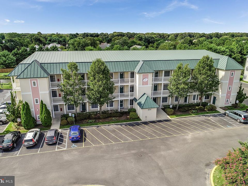 1st image of 34363 Summerlyn Dr APT 212