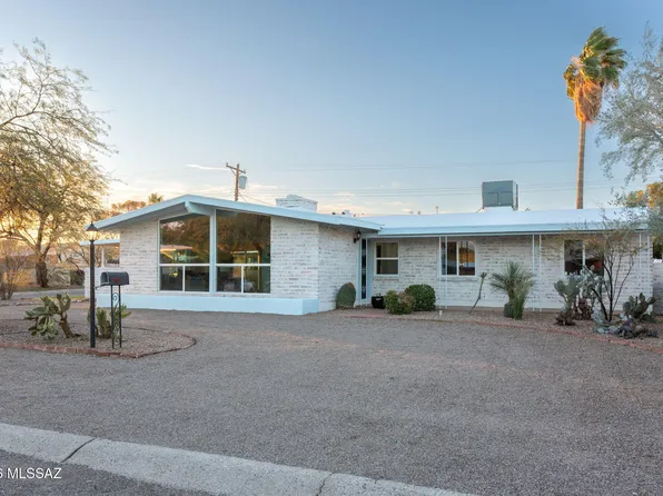 6052 E Oak St, Tucson, AZ 85711