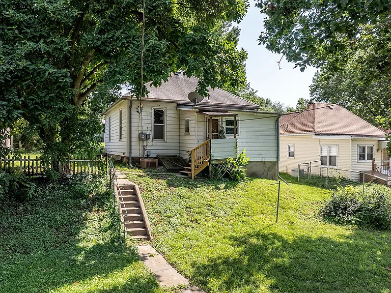 2905 Olive St — Photo 33