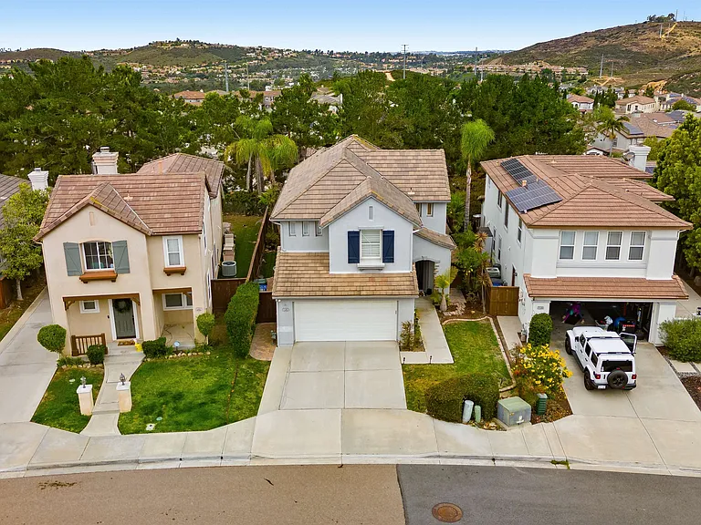 1546 Black Walnut Dr — Photo 48