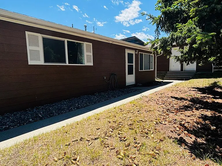 1009 Cannon St — Photo 1