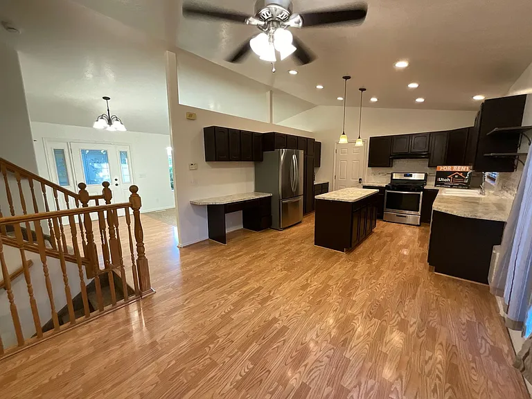 2888 N 1050 E — Photo 4