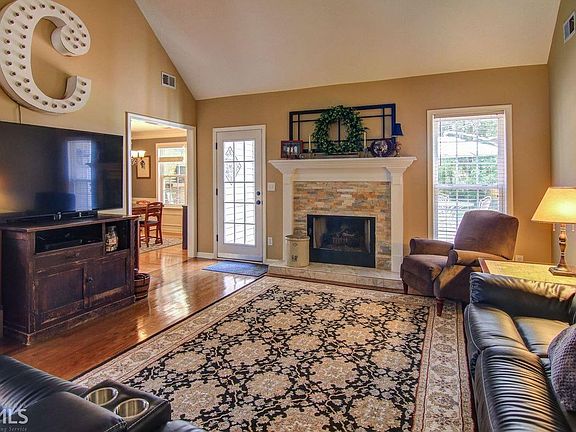 5th image of 3447 Cedarwood Ct