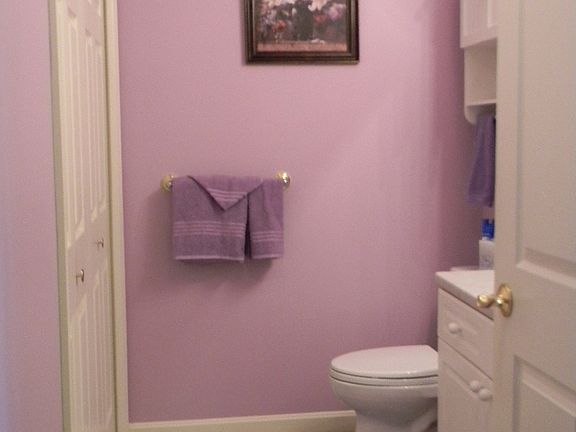 5th image of 26 Westchester Ct