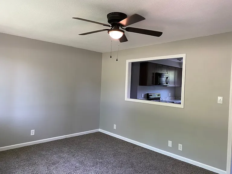 2134 Old Russellville Pike — Photo 5