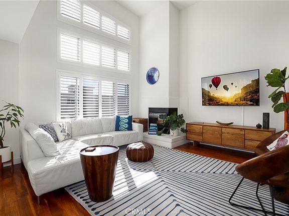 3rd image of 1214 14th St Unit 203
