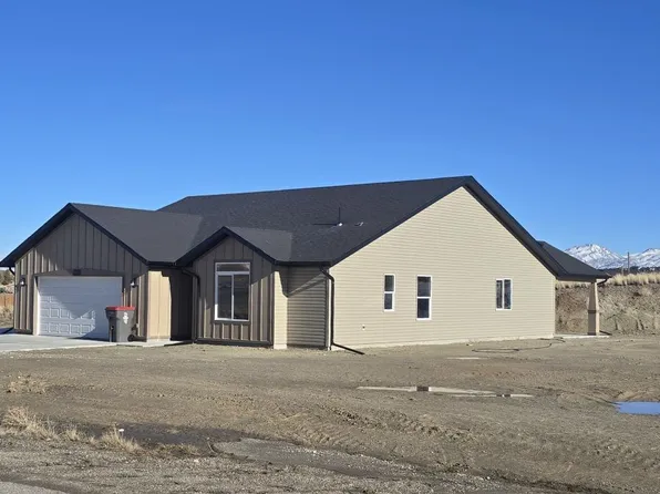 236 Lakeport Dr, Spring Creek, NV 89815