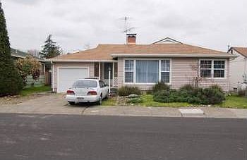 1st image of 2742 Cypress St