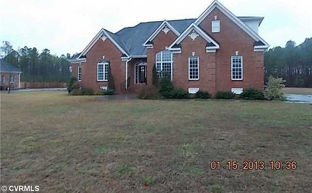 1st image of 4813 Queen Carolyn Ln