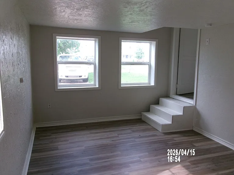 1804 NW Columbia Ave — Photo 7
