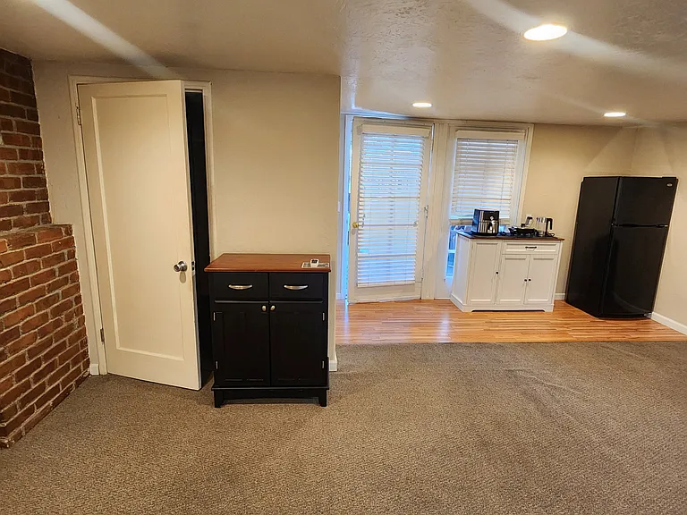 2184 Newhall St — Photo 1