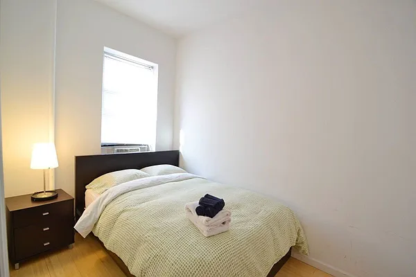 Rented by Smart City Real Estate LLC | media 18