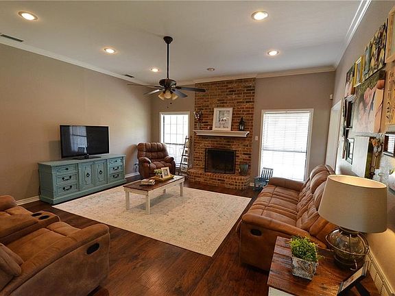 4th image of 6211 County Road 152