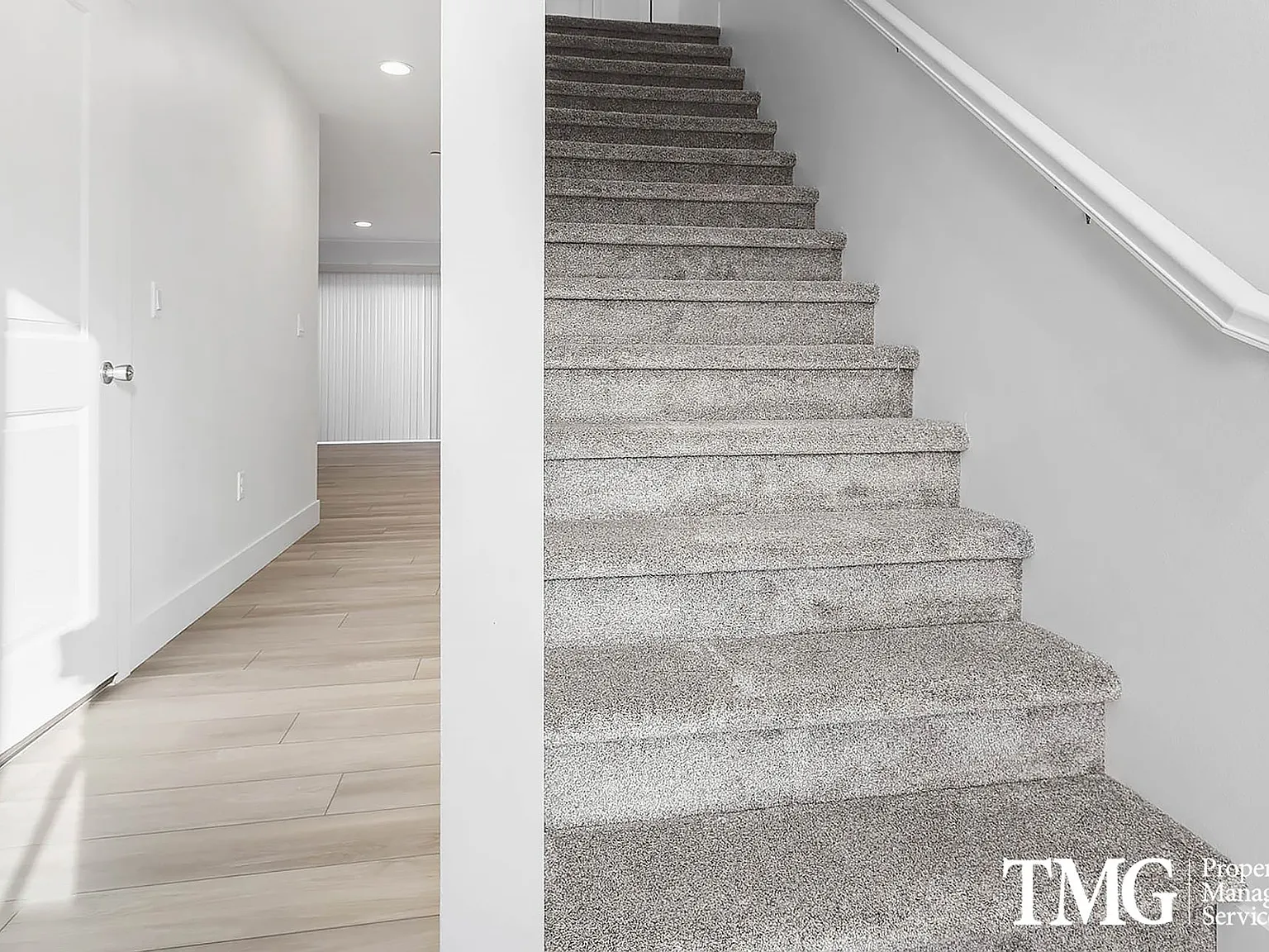 1 month FREE rent! Call to find out howFind out how! — Photo 2