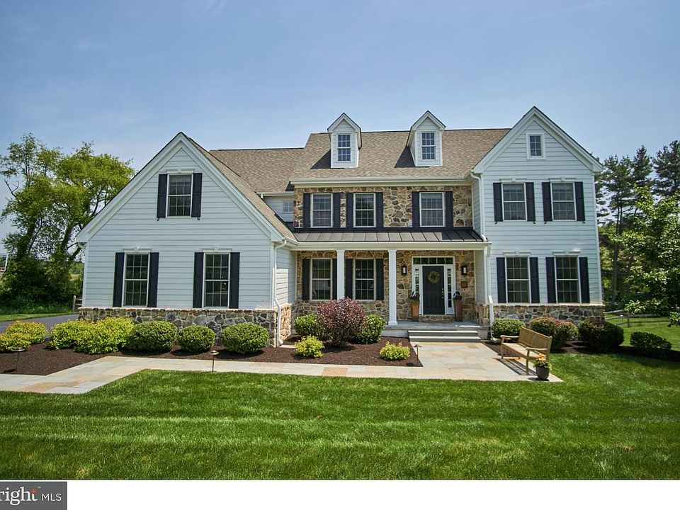 1st image of 118 Galvin Cir