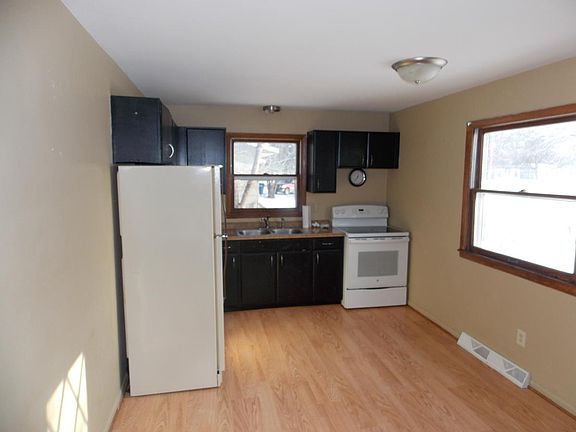 3rd image of 1112 13th St S