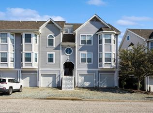 297 Girard St APT C, Havre De Grace, MD 21078