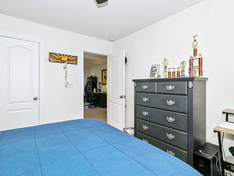 221 Wilson Dr — Photo 28