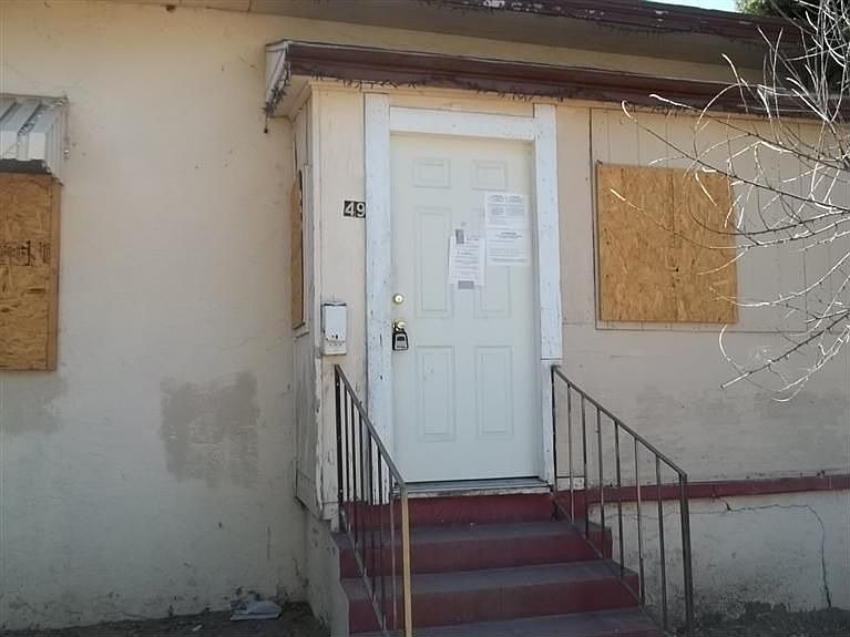 2nd image of 49 N Calaveras St