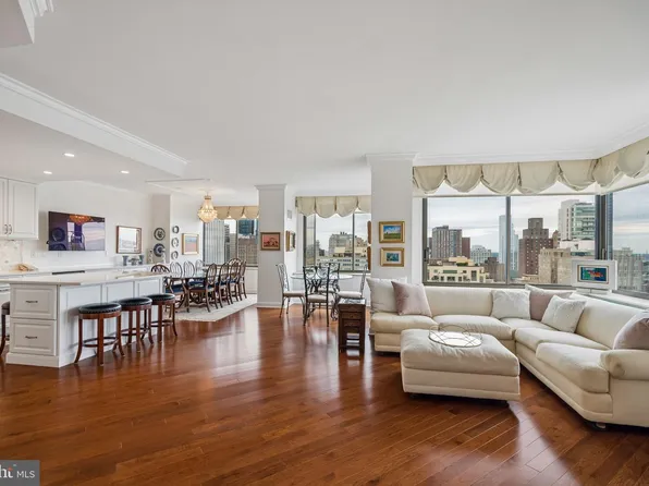 202 W Rittenhouse Sq #2506, Philadelphia, PA 19103