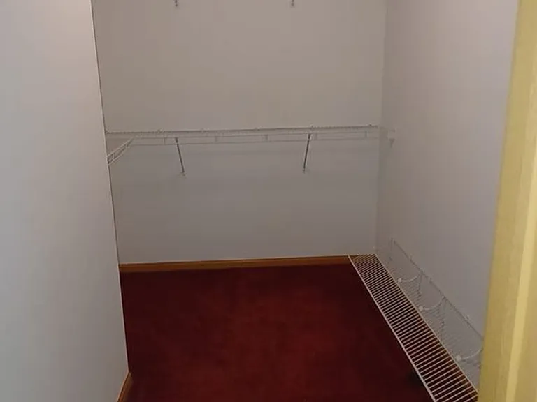 2476 Amber Ln — Photo 18
