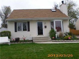 266 Westbrook Dr, Cheektowaga, NY
