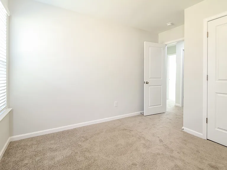 313 Woodgate Way — Photo 11