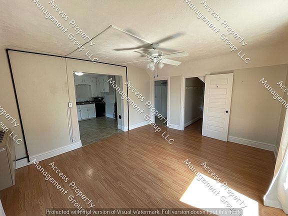 5th image of 1543 Plainfield Ave NE