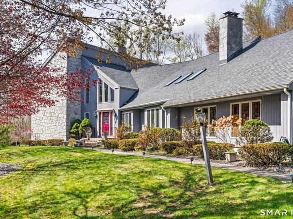 146 Lantern Park Lane South, Southbury, CT 06488