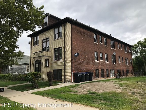 2nd image of 1140 Ashland St #1140