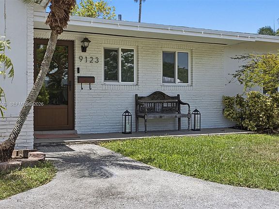 4th image of 9123 SW 181st St