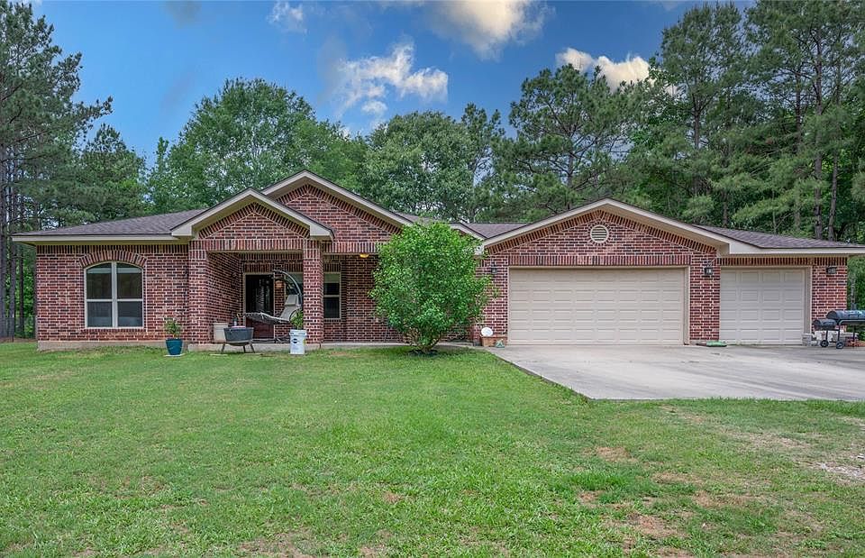 1st image of 25316 Deepwood Dr