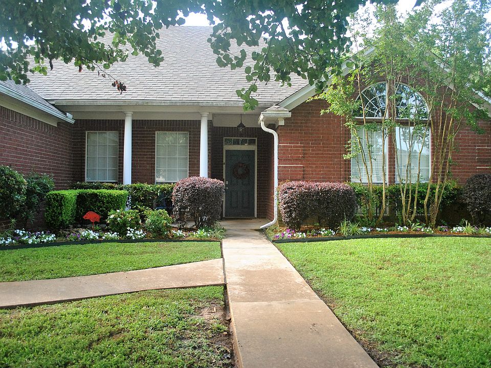 1st image of 6610 Palisades Dr